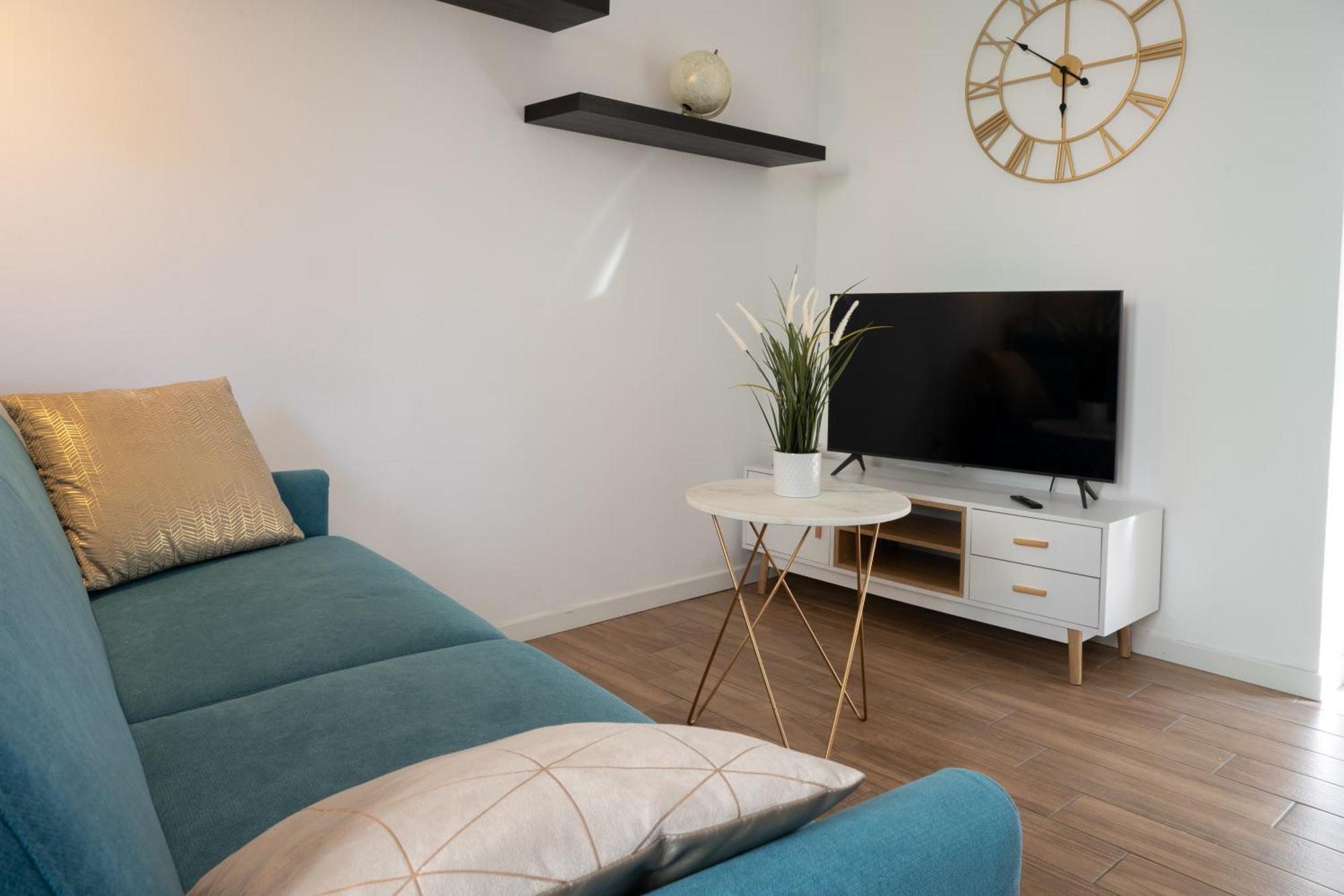 Lora Apartment,Free Private Parking, Self Check In,1 Комо Екстер'єр фото
